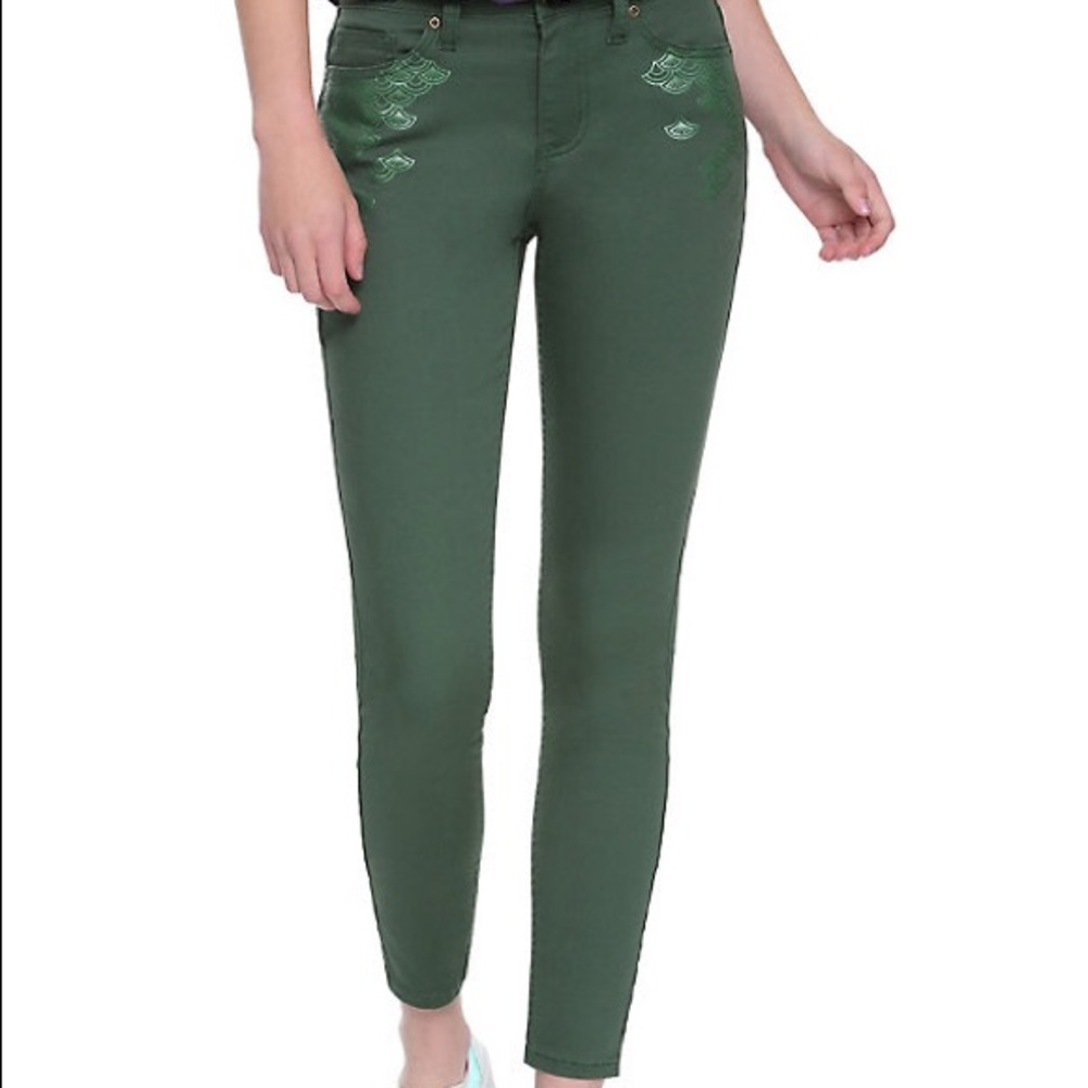 Destination Disney Skinny Green Pants Size 3